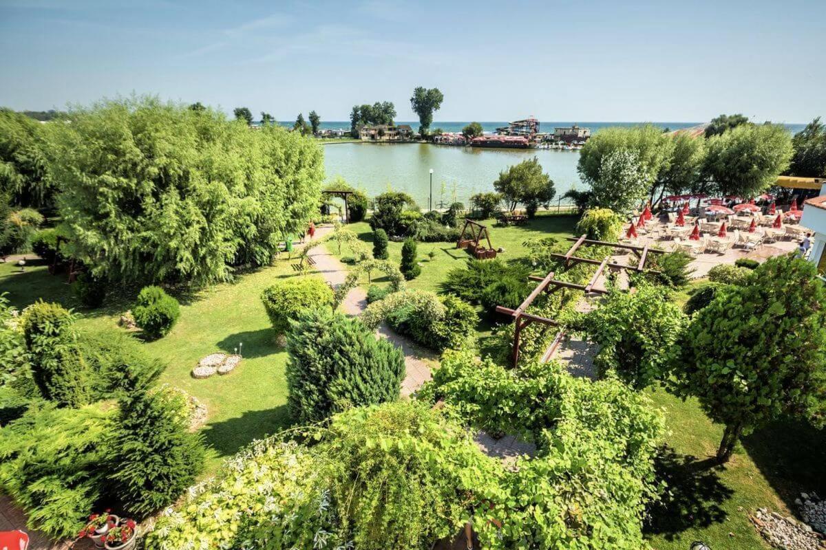 Complex Tismana 3* All Inclusive จูปิเตอร์ ภายนอก รูปภาพ