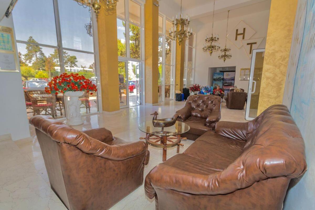 Complex Tismana 3* All Inclusive จูปิเตอร์ ภายนอก รูปภาพ