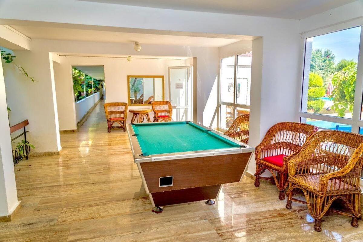 Complex Tismana 3* All Inclusive จูปิเตอร์ ภายนอก รูปภาพ