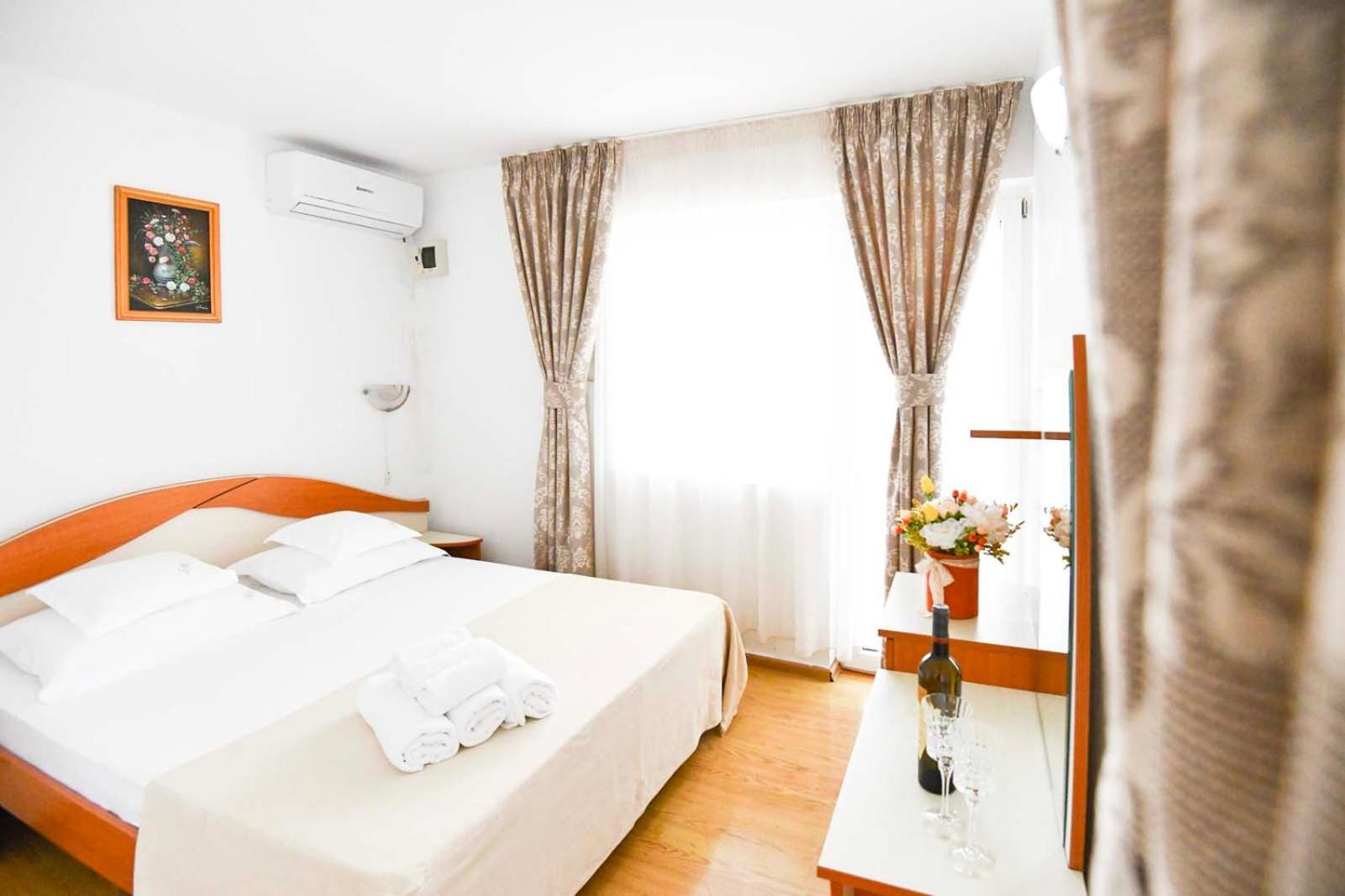 Complex Tismana 3* All Inclusive จูปิเตอร์ ภายนอก รูปภาพ
